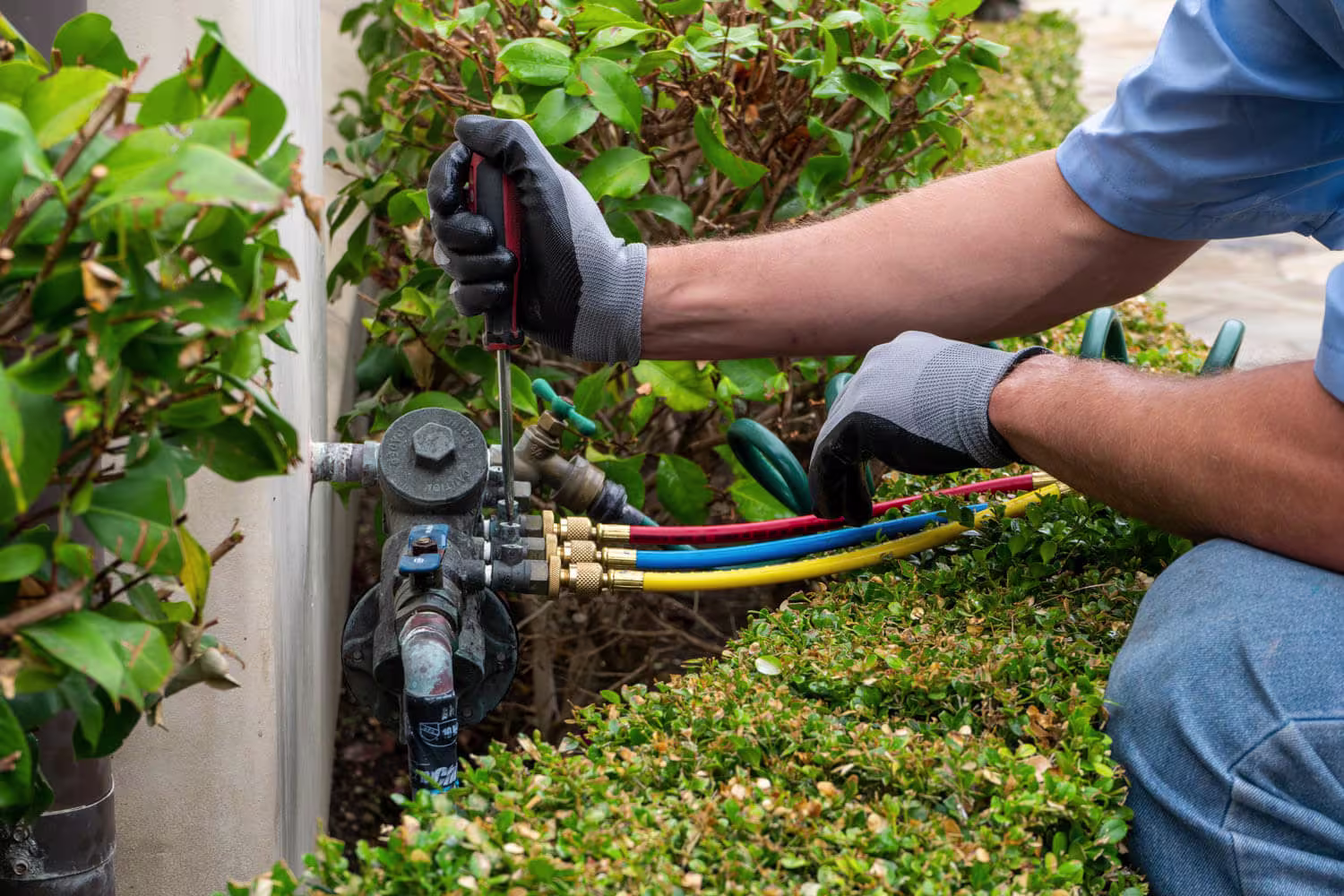 Backflow device testing service image